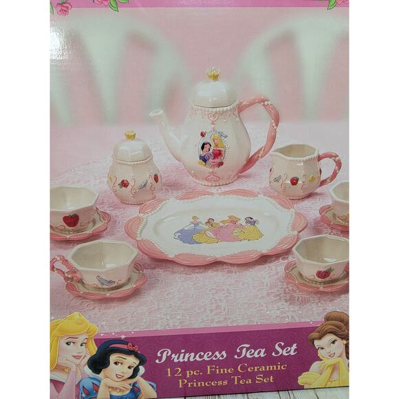 Complete Disney Princesses 12 Piece Fine Ceramic Tea Set 2003 Brass Key Box 1537 - Picture 8 of 10